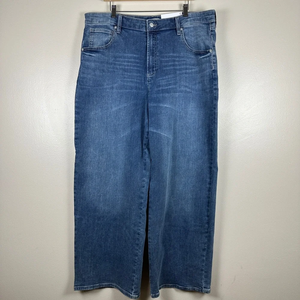 Liz Claiborne Women's 18 Wide Leg Jeans Blue High-Rise Parkside Wash Stretch NEW